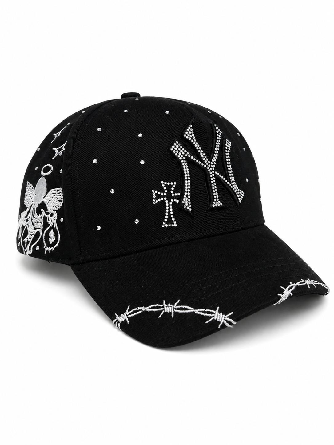 Gorra NY x PATRON Ajustable Negra con Detalles Blancos y Perlas